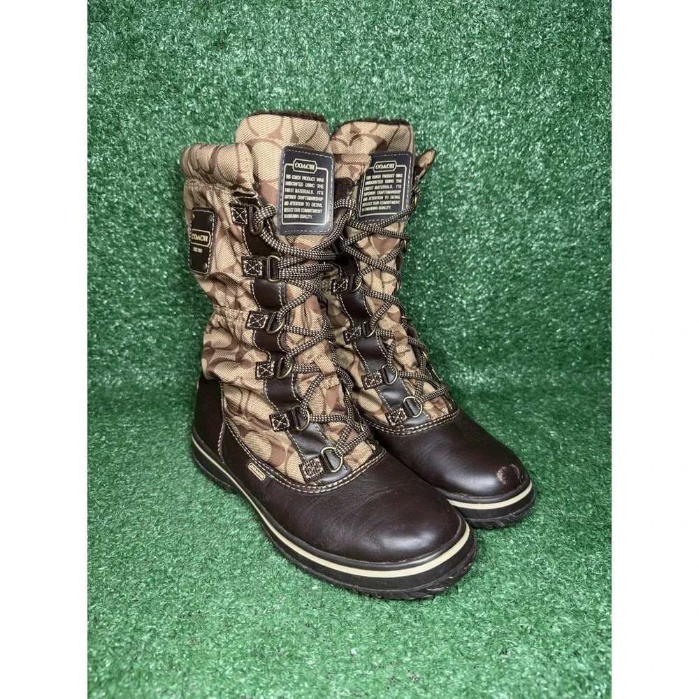 Coach Women Size 5 Shaine Rain Boots Lace Up Beige Signature Logo Faux Fur Lined